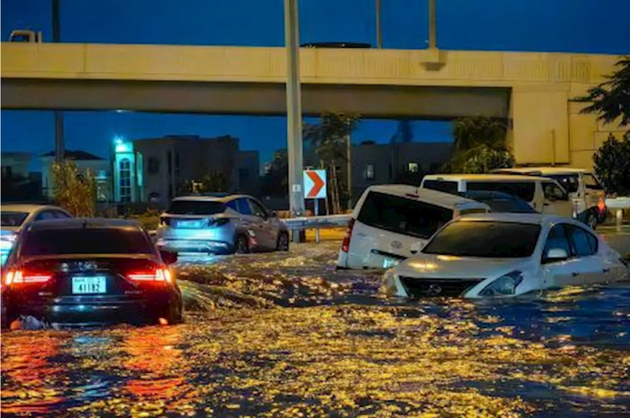 Banjir Dubai, Bandara dan Jalan-Jalan Terendam Setelah Hujan Deras Terbesar dalam 75 Tahun