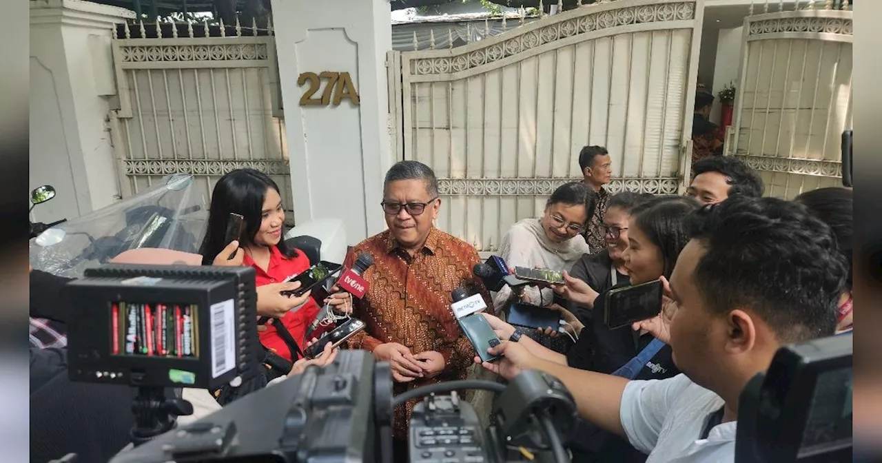 Hasto Ungkap Motif Rosan Roeslani Datangi Kediaman Megawati