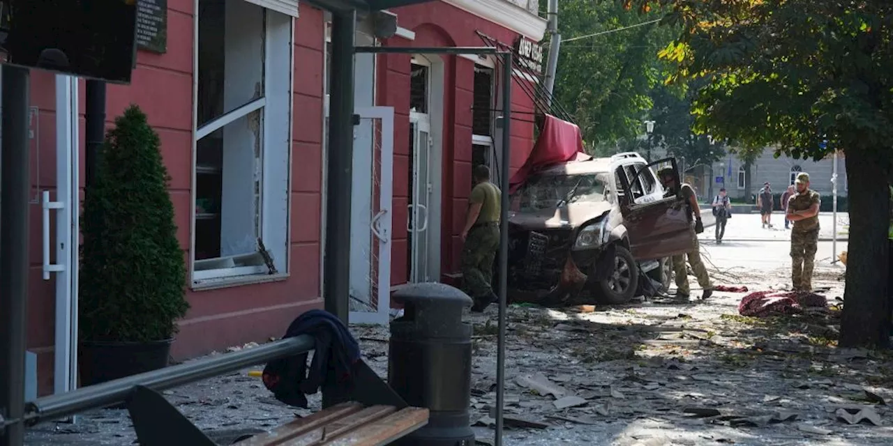 Tote und Verletzte nach russischem Raketenschlag auf Tschernihiw