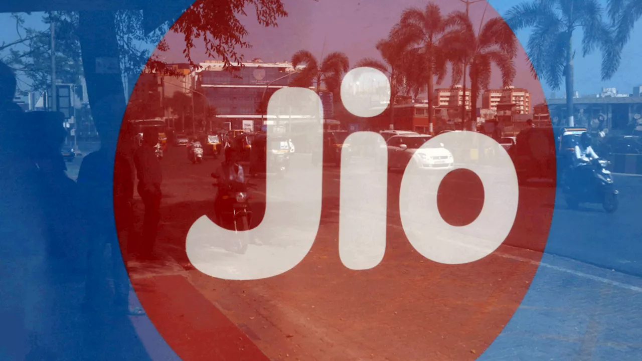 Jio के नए Postpaid Plans, 399 का रिचार्ज करने पर मिलेगी 3 सिम फ्री, Unlimited Calling