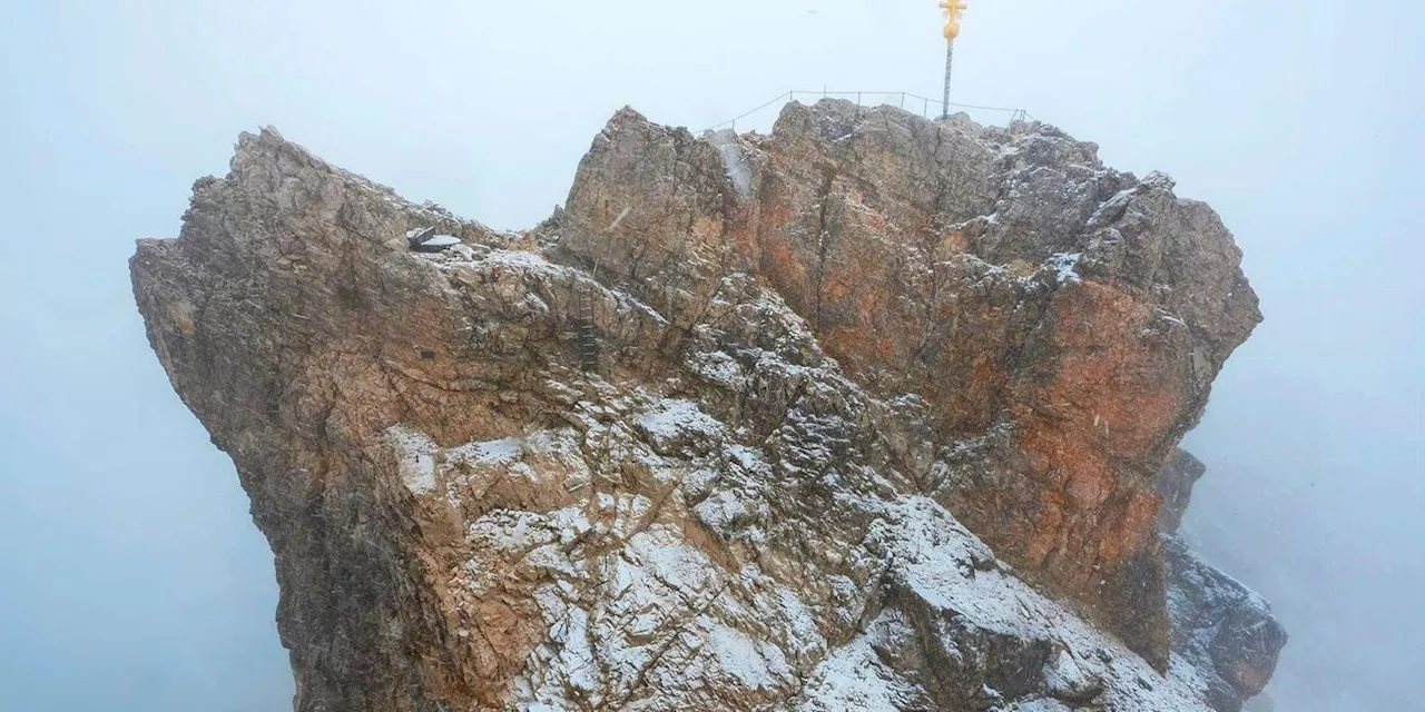 Mit Sneakern und Jogginghose - Zwei Bergsteiger gerettet