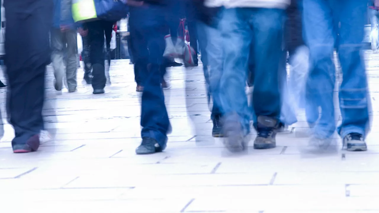 – Volete vivere a lungo? Camminate di più