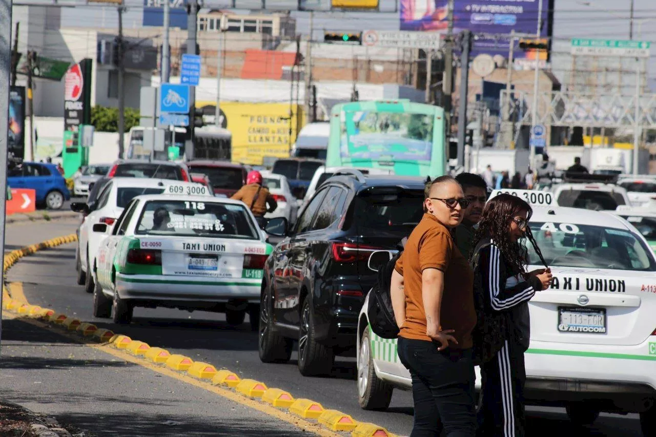 ¿Qué rutas alternas puedo tomar por las obras de la avenida Tecnológico en Celaya?