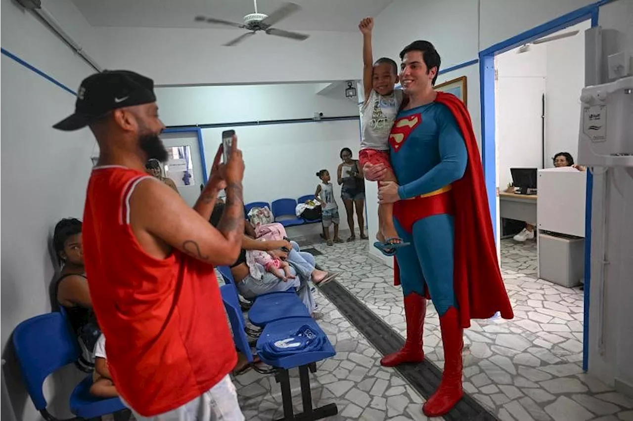 Clark Kent lookalike turns accidental superhero in Brazil