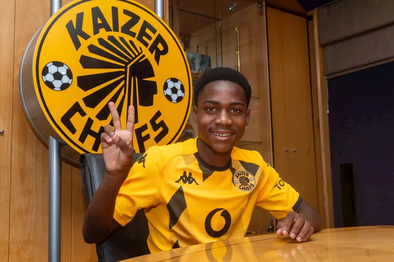 Chiefs hand new deal to teenage star Vilakazi