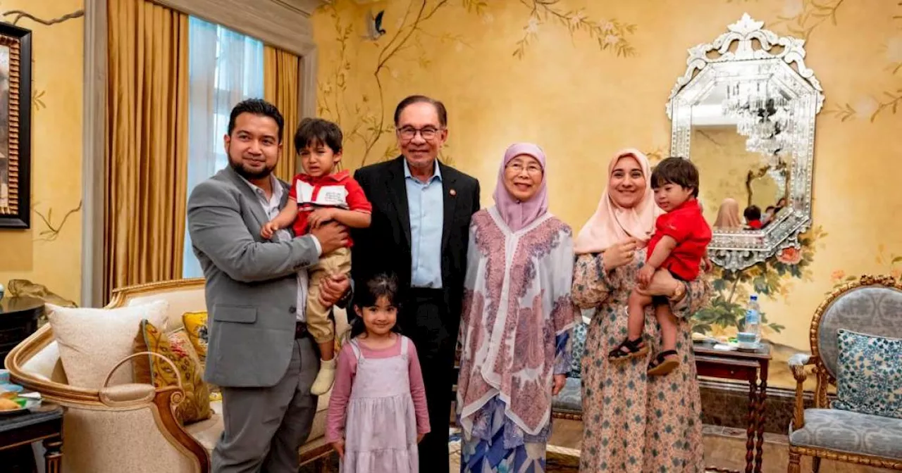 Anwar, Wan Azizah bertemu aktivis kemanusiaan Muhammad Nadir Al-Nuri sekeluarga hari ini