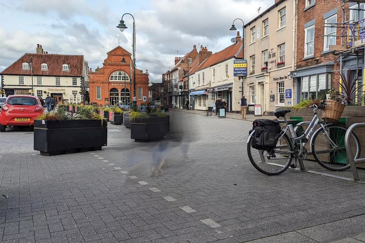 Beverley Saturday Market: Plan to permanently pedestrianise part of Yorkshire market delayed amid cost concerns