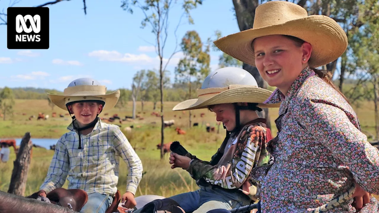 Young drovers keep century-old traditions alive on the week-long Eidsvold Cattle Drive