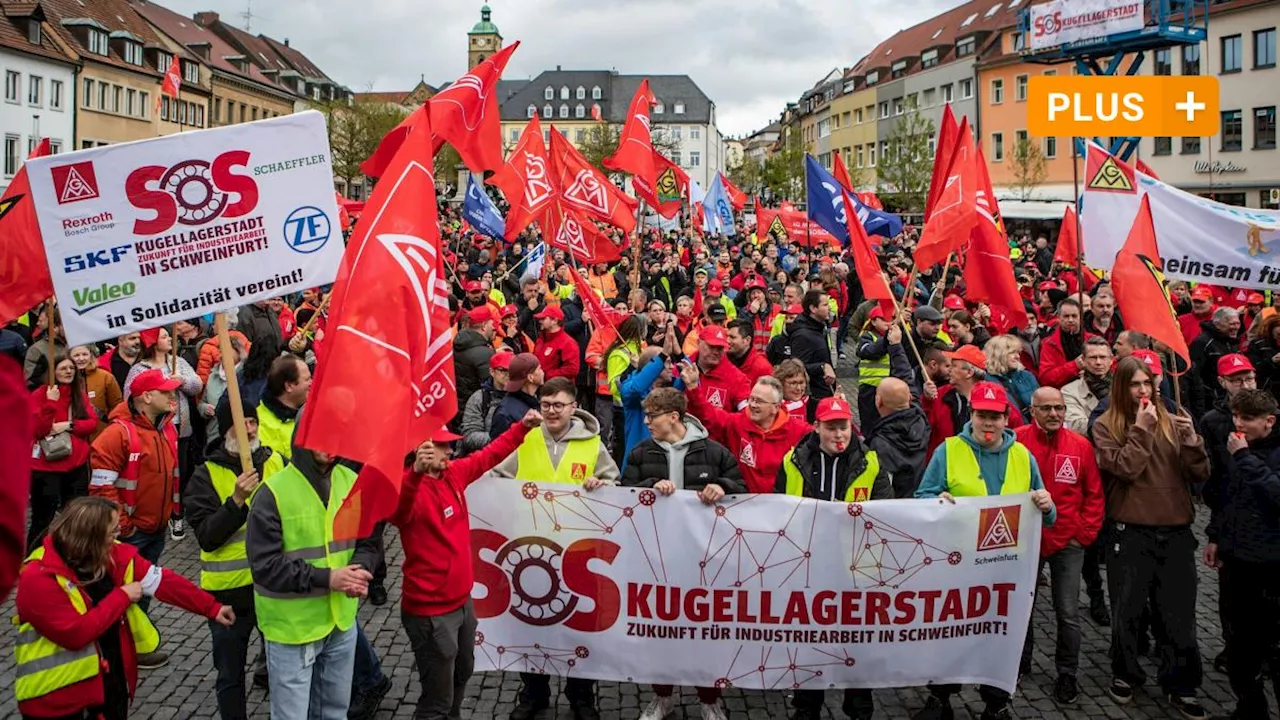 SOS Industriestadt Schweinfurt: Über 5000 Menschen bei Kundgebung auf dem Marktplatz