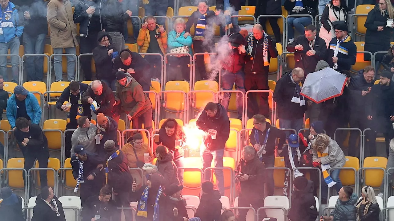 Ordner winkten sie durch: Bulgaren-Hools mischten bei Derby-Randale mit