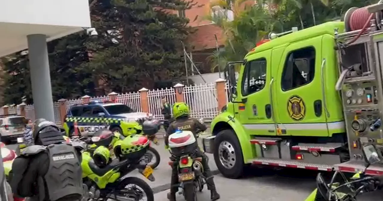 Evacúan Clínica Medellín en El Poblado, al parecer, por asesinato de un médico