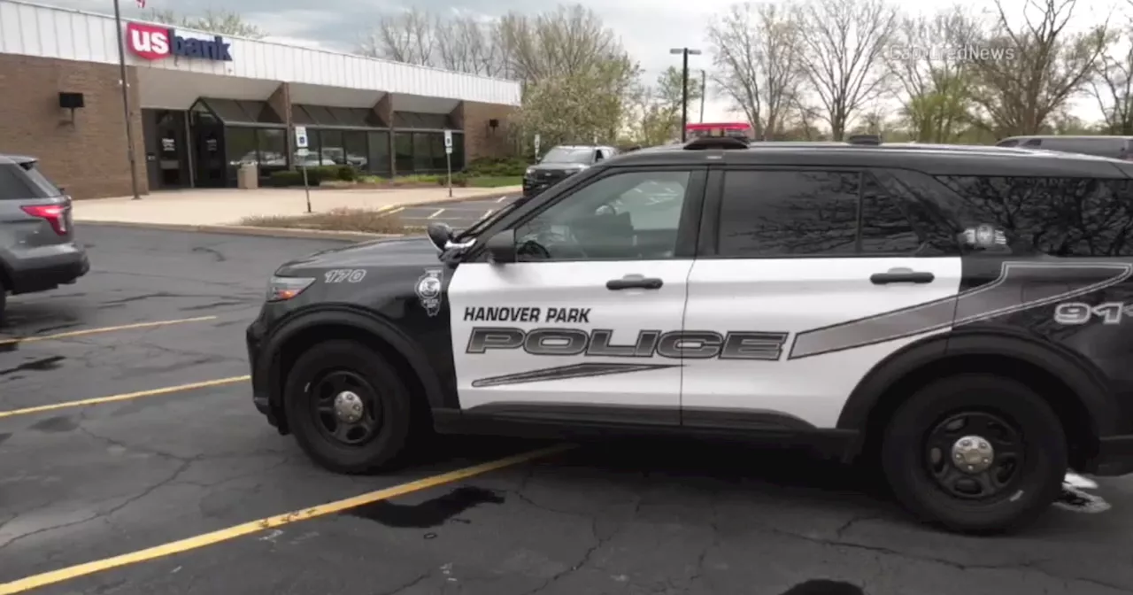 FBI investigates bank robbery, attempted bank robbery in suburban Chicago