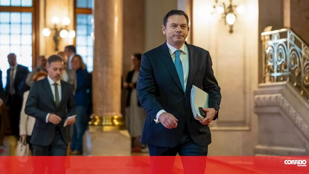 Luís Montenegro condena 'de forma inequívoca' ataque do Irão a Israel