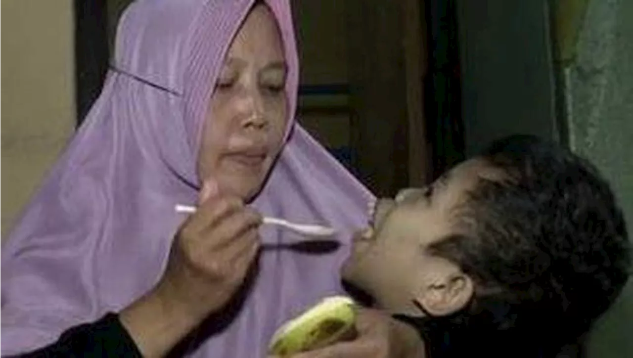 Anak Penjahit Berjuang Bersama Ibu Hadapi Thalasemia & Cerebral Palsy