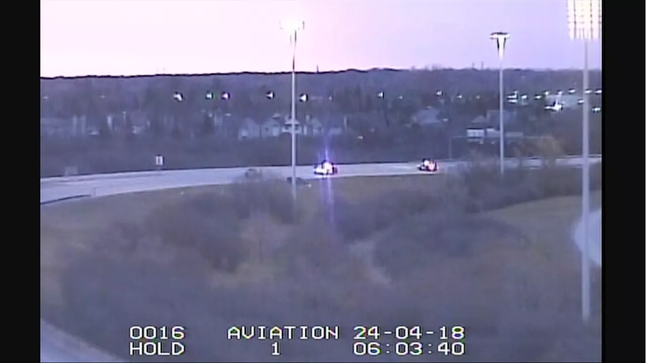 1 dead following wrong-way crash on Hwy. 417 in Ottawa's east end