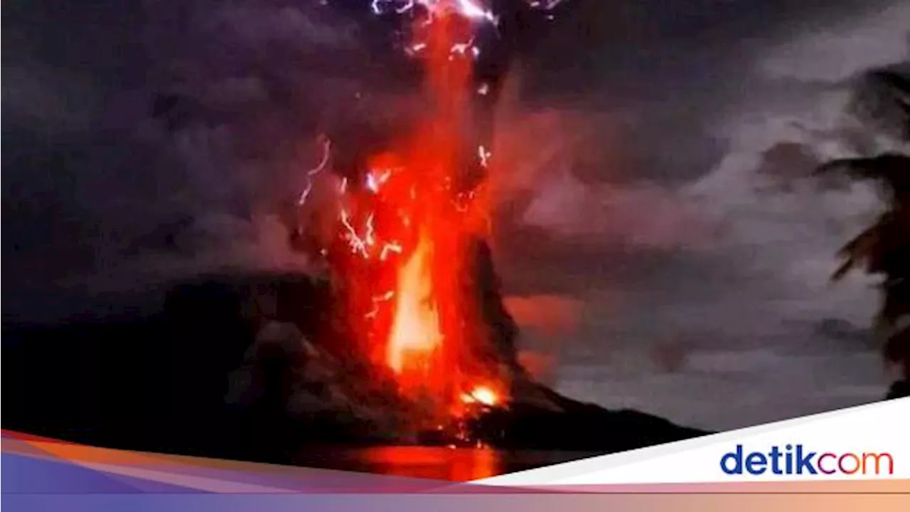 Gunung Ruang di Sulut Erupsi Lagi Setelah 22 Tahun, Pernah Sebabkan Tsunami 2 Kali