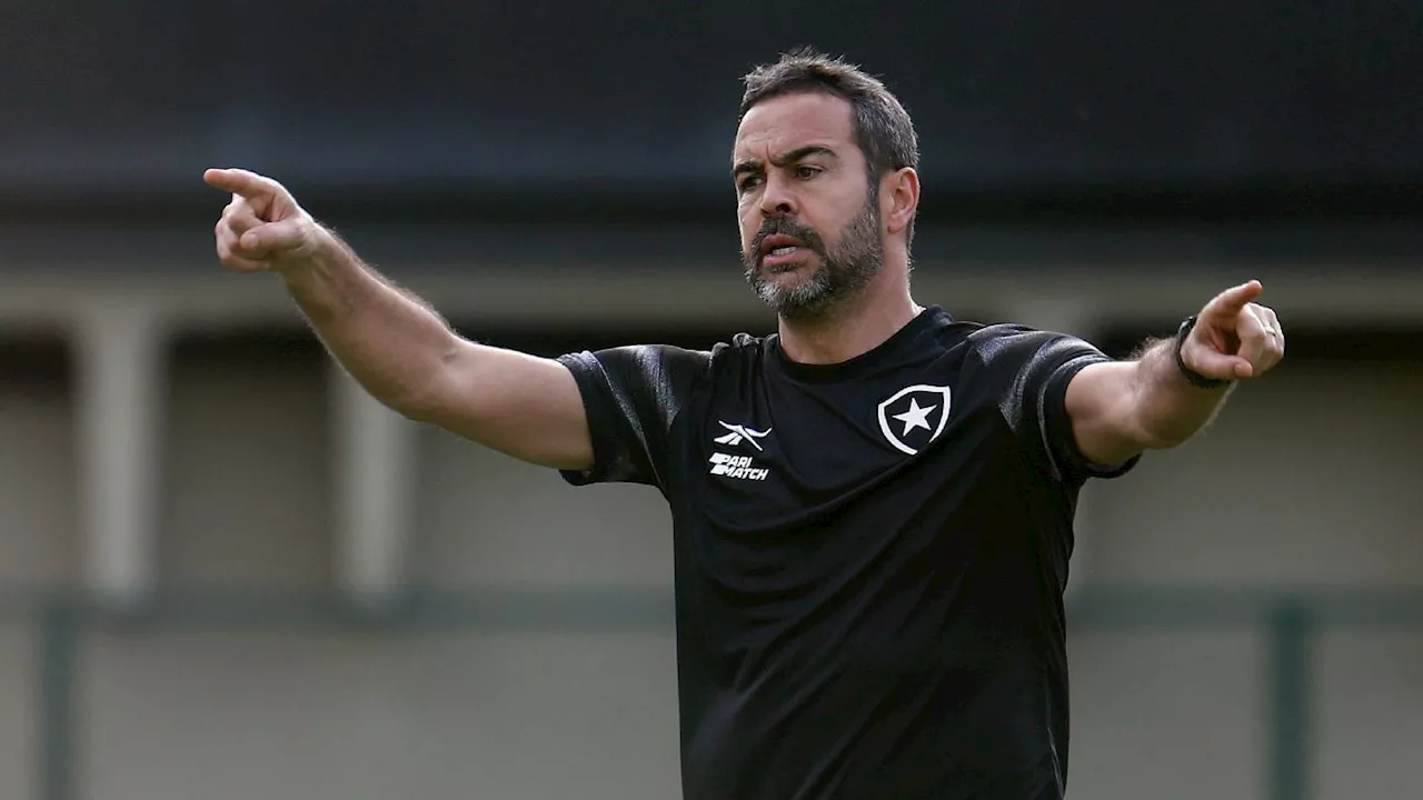 Como defesa se tornou 'problema' no Botafogo e desafio para Artur Jorge