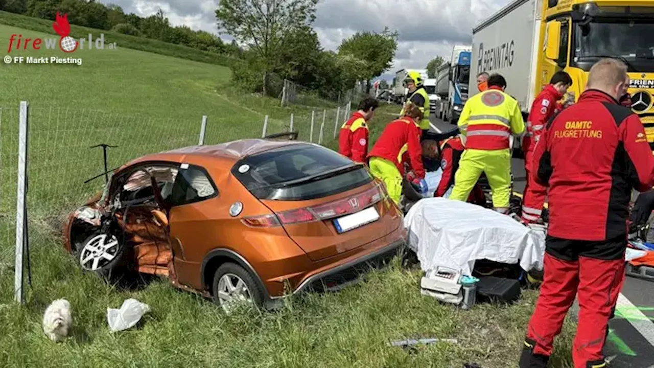 Nö: Ein Todesopfer bei Kreuzungsunfall mit zwei Pkw in Markt Piesting