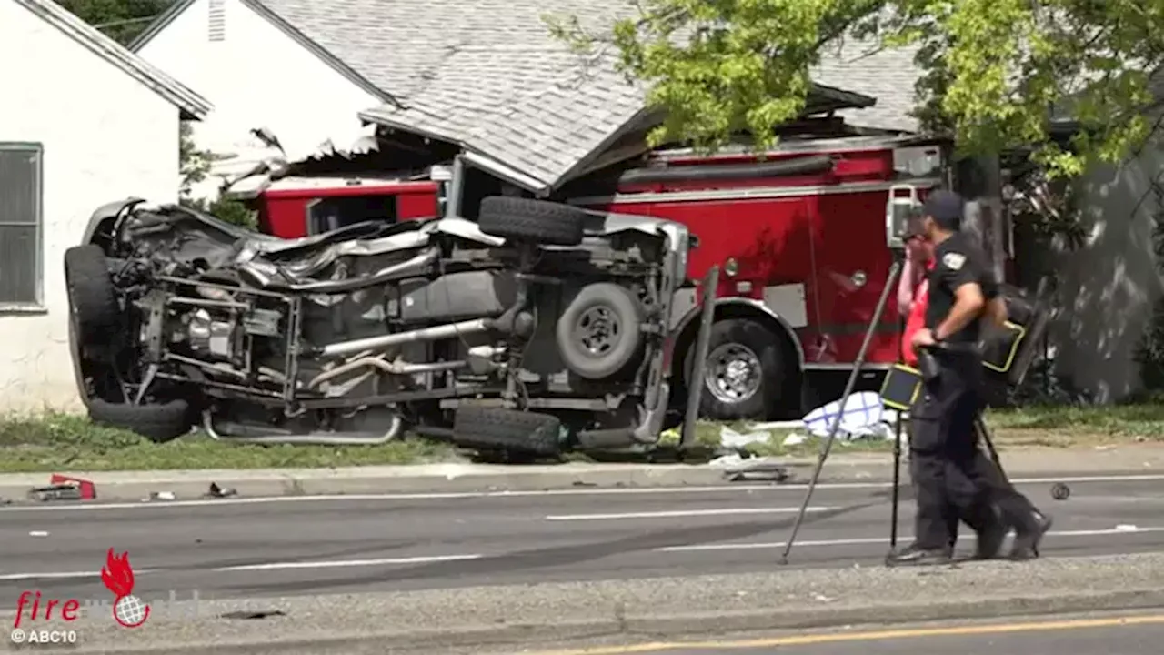 USA: Feuerwehrfahrzeug kracht nach schwerer Kreuzungskollision in Stockton in Wohnhaus