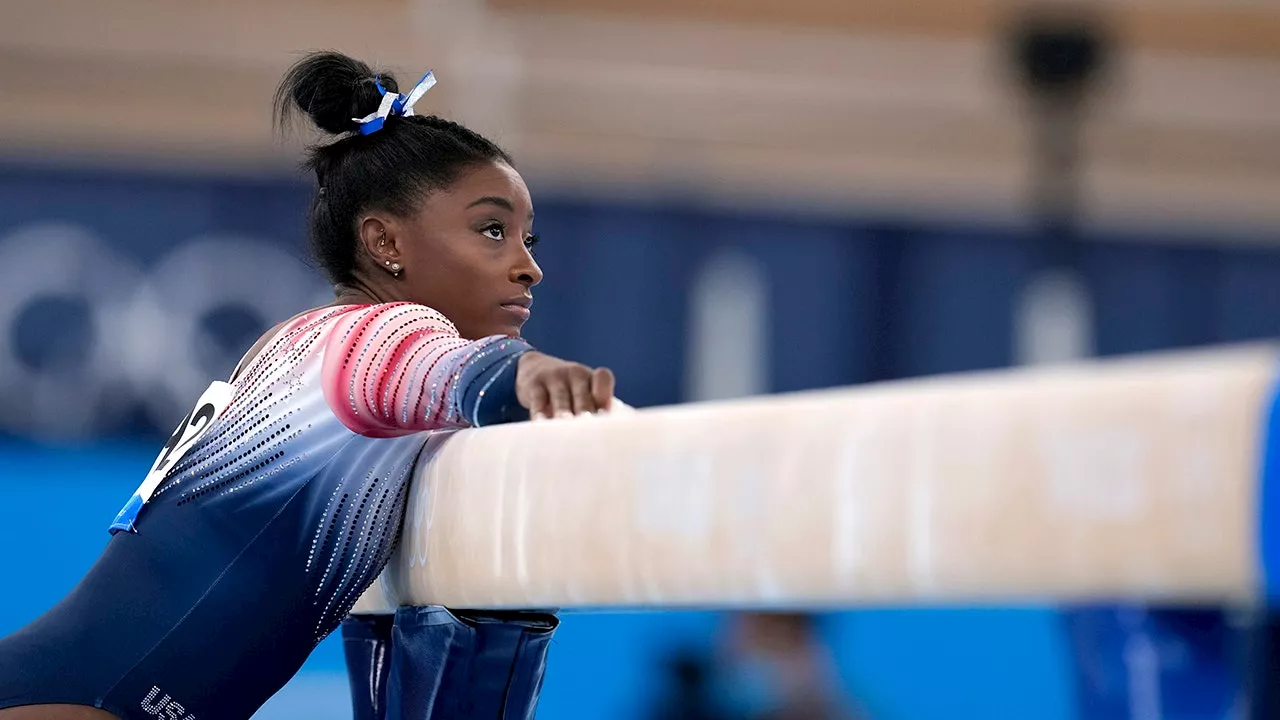 Simone Biles recalls fearing the worst after suffering ‘twisties’ in 2020 Olympics: ‘America hates me’