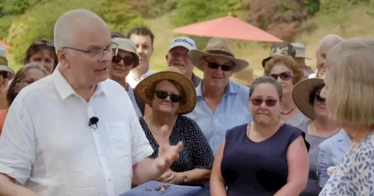 Antiques Roadshow guest stunned over huge valuation of stunning diamond brooch