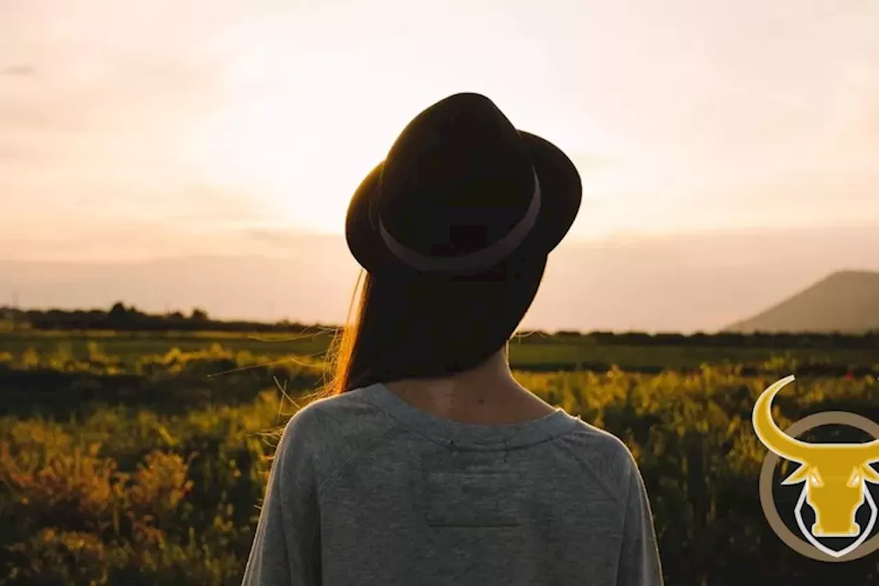 Sering Bersikap Tenang, Berikut Keburukan dan Kelebihan Perempuan Berzodiak Taurus Bagi Pasangannya