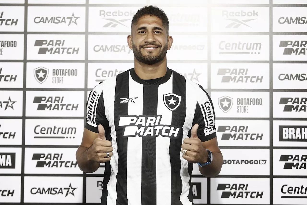 Zagueiro Pablo é apresentado pelo Botafogo e vive expectativa da estreia nesta quinta: 'Estou preparado'