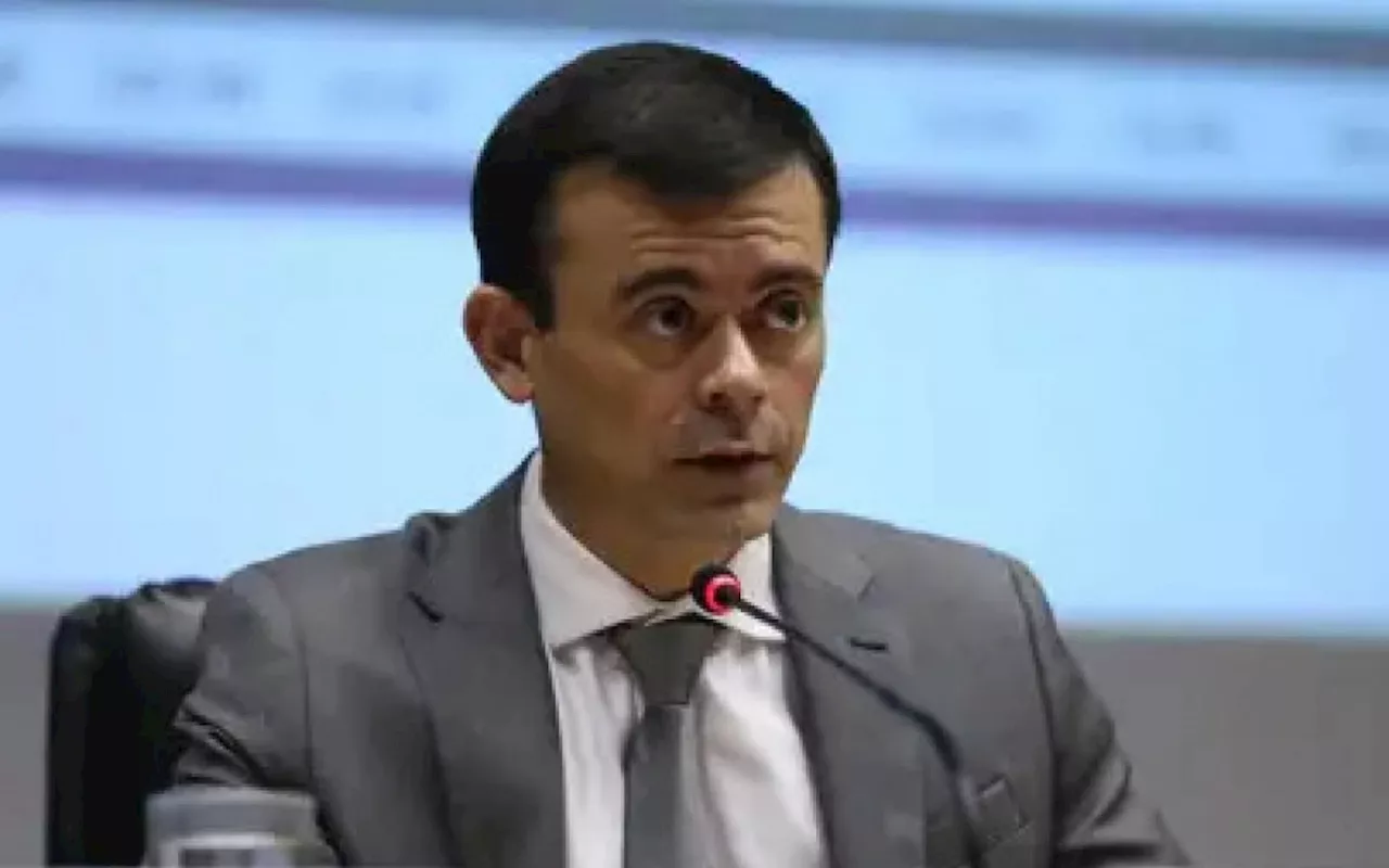 Secretário do Tesouro diz que custo fiscal estimado da PEC do Quinquênio é de R$ 40 bi