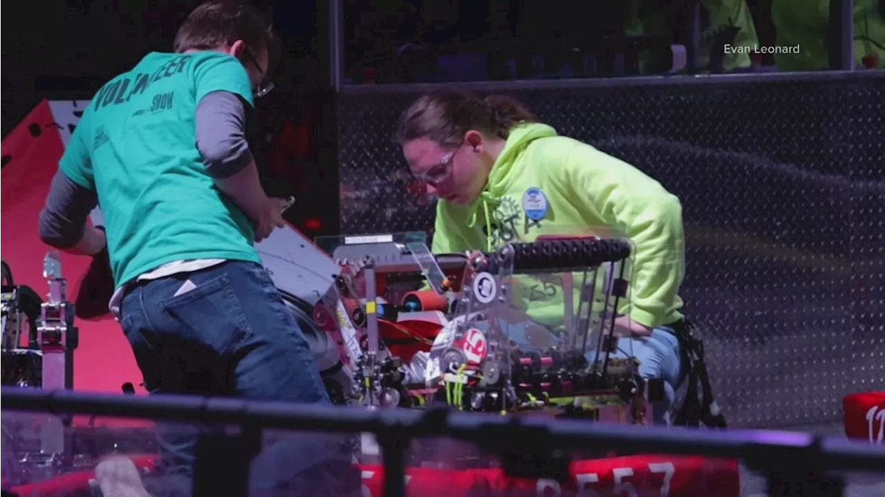 Several Washington schools compete in robotics World Championship in Texas