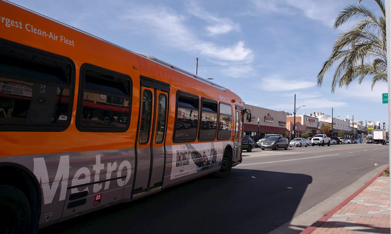 Attacker sought after punching and stabbing Metro bus driver in Willowbrook