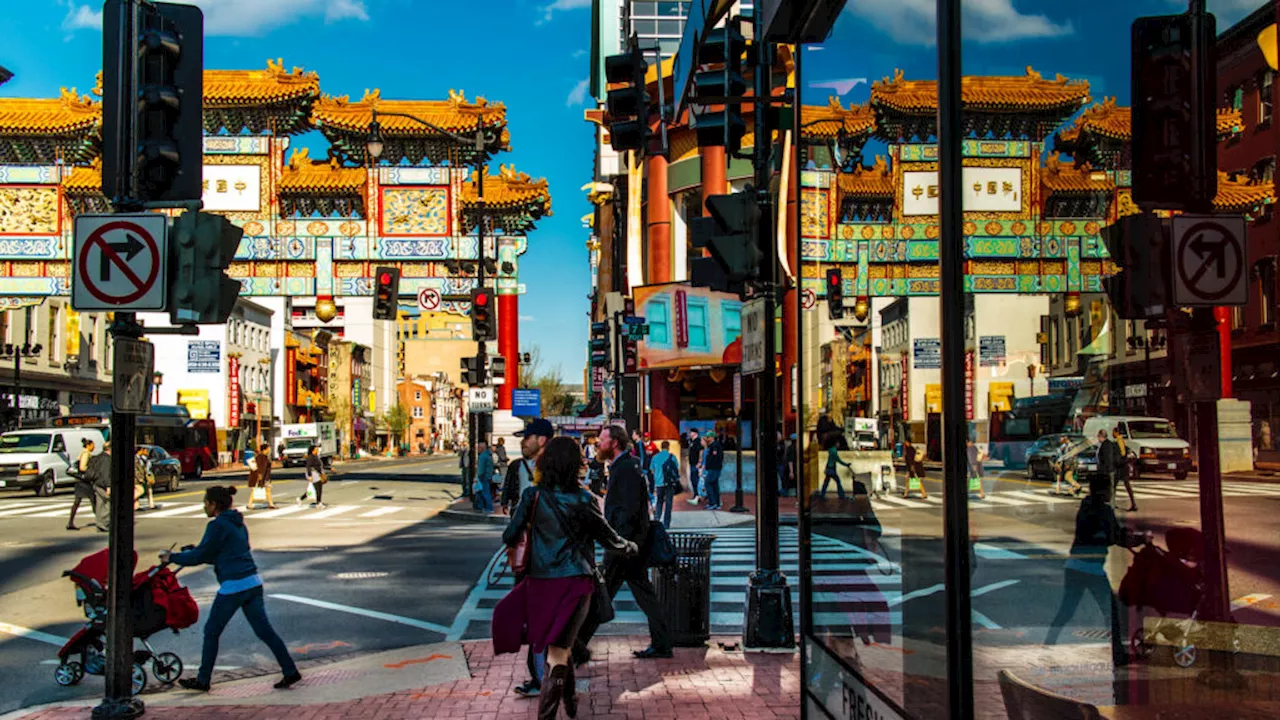 Missed Connection – 7th Street NW, Chinatown