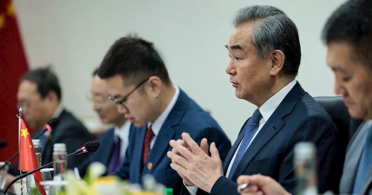 China foreign minister says Beijing and Jakarta want regional peace and stability