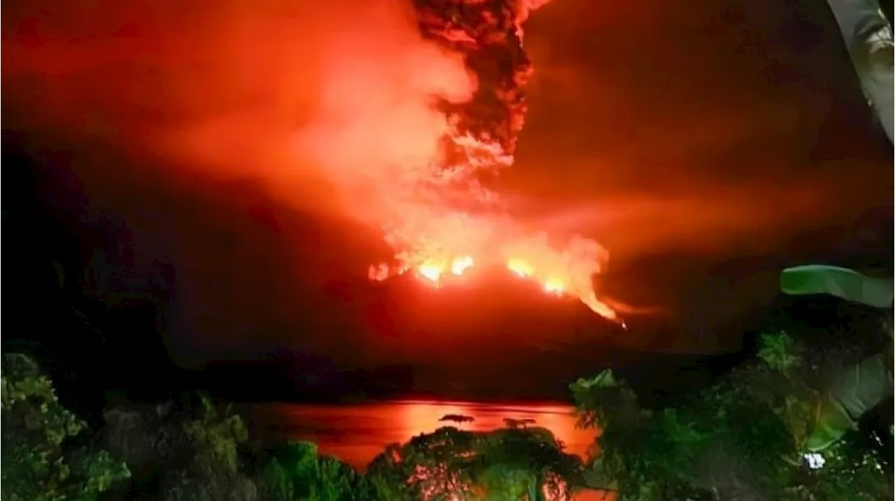 Gunung Ruang Meletus, Perempuan Ini Tunjukkan Potret Indah Fenomena Alam yang Terjadi Sebelum dan Setelah Erupsi