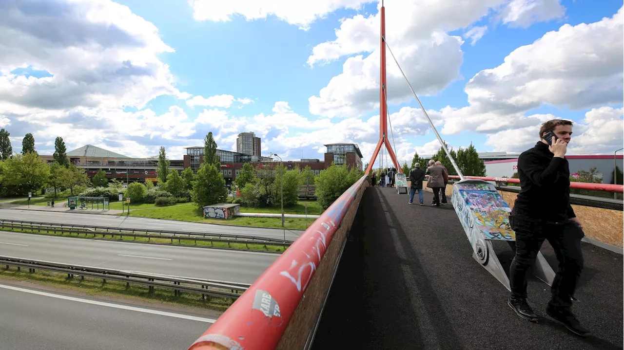 Brücke saniert: Fußweg zum Potsdamer Stern-Center nach fast einem halben Jahr wieder offen