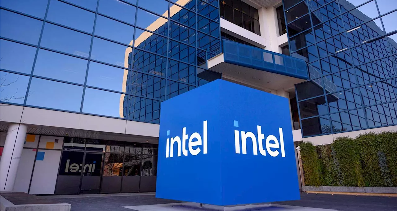 Intel readies R7-billion chip-making beast seen as key to its turnaround