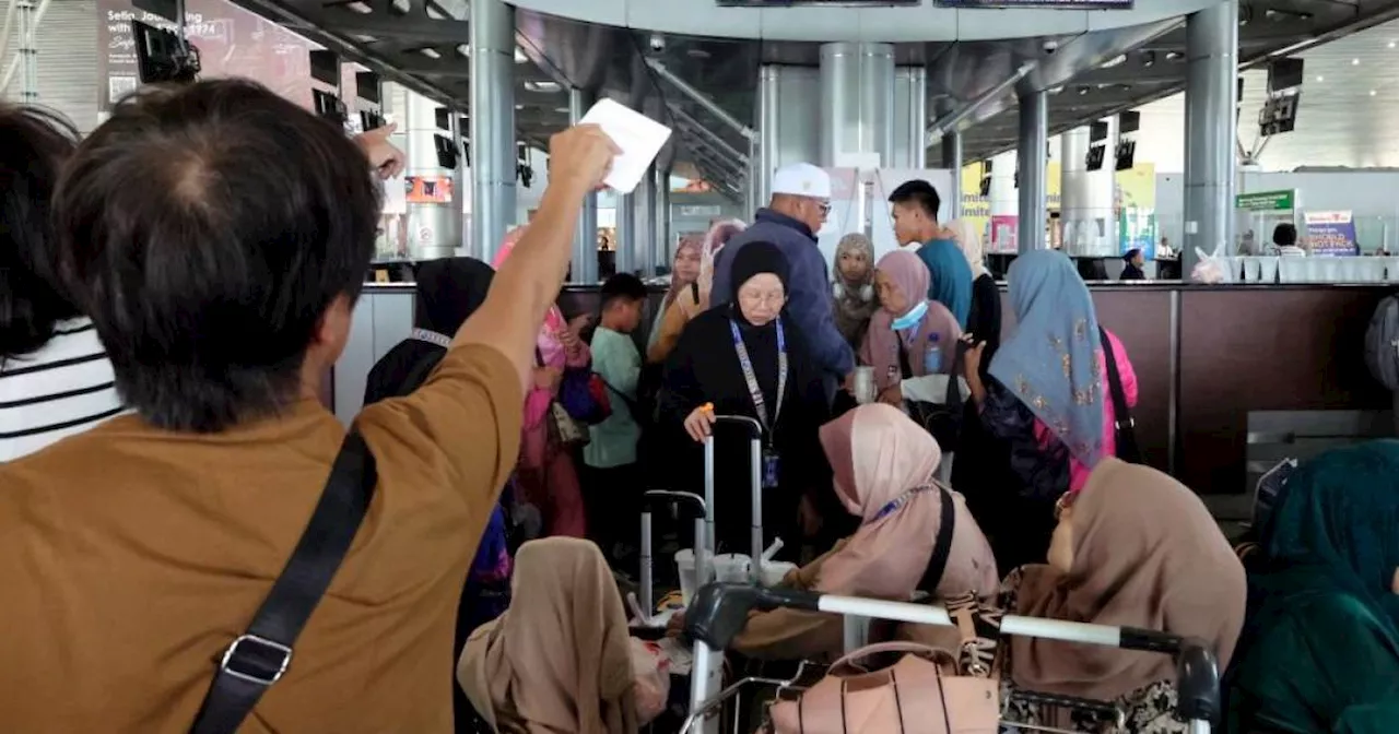 Kuching, KK airports sees hundreds stranded as flights to KLIA cancelled