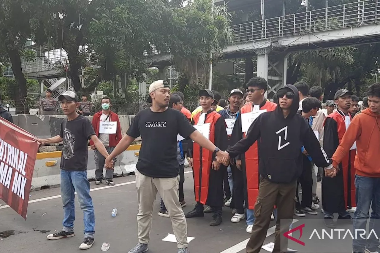 Kriminal kemarin, unjuk rasa di Monas hingga kasus mayat di Pulau Pari