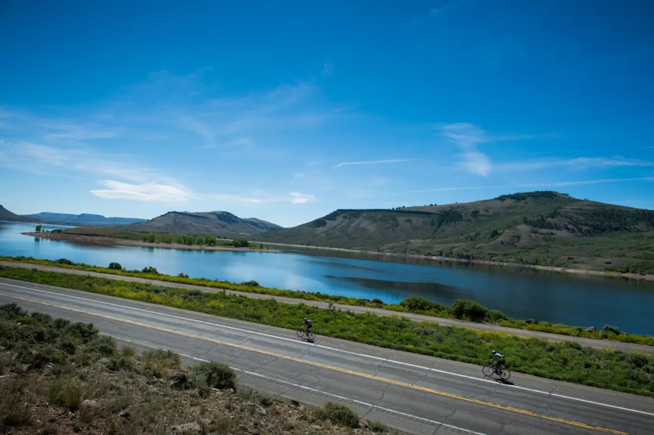 Blue Mesa Reservoir bridge cracking closes U.S. 50 between Montrose, Gunnison