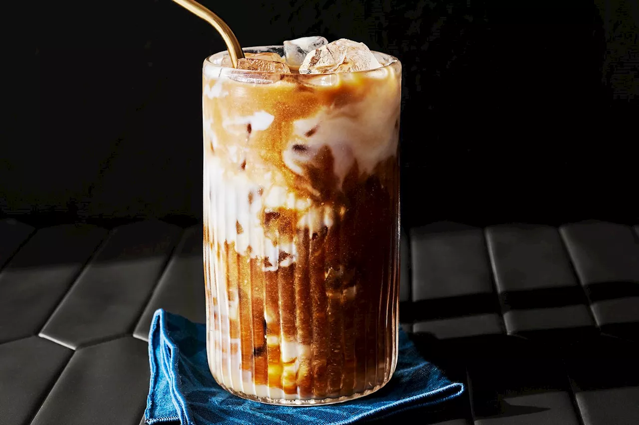 10 Latte Recipes Both Iced and Hot Coffee Drinkers Will Love