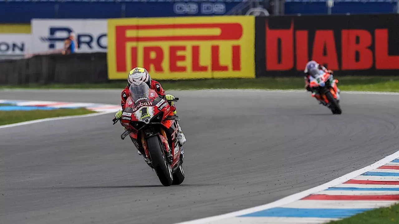 Sbk Assen: Alvaro Bautista domina le libere davanti a Toprak Razgatlioglu e Remy Gardner