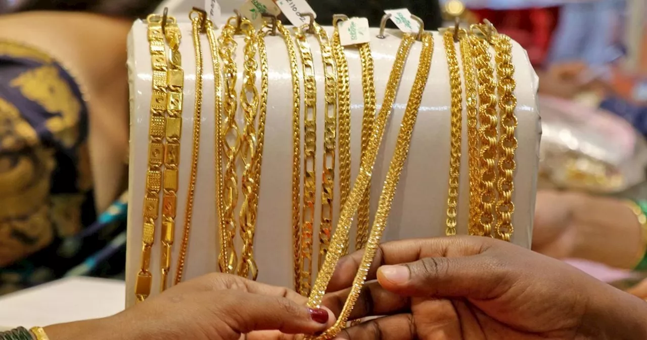 Gold-Silver Price Today: 74 हजार के पार पहुंचा सोना, चांदी में भी रिकॉर्ड उछाल, फटाफट चेक करें गोल्ड-सिल्वर...