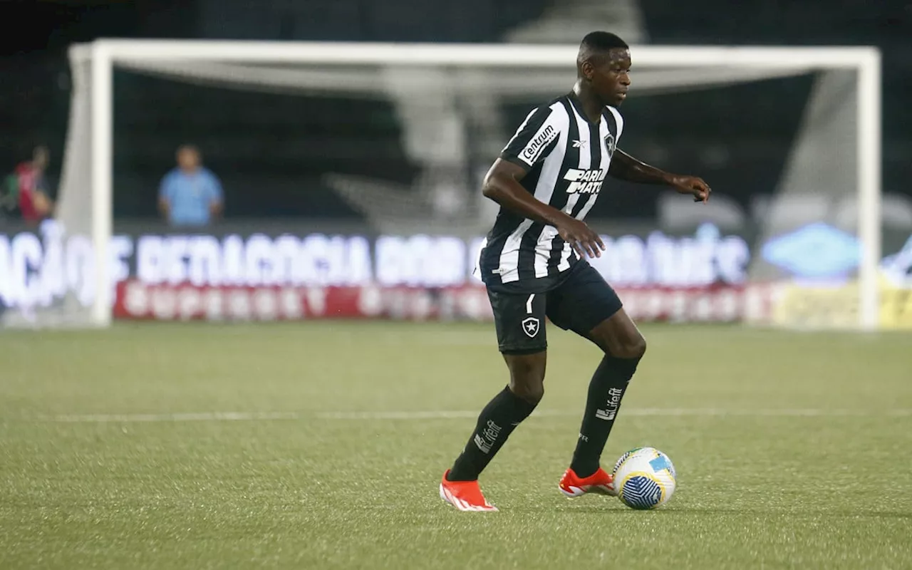 Luiz Henrique participa de gol pela primeira vez no Botafogo