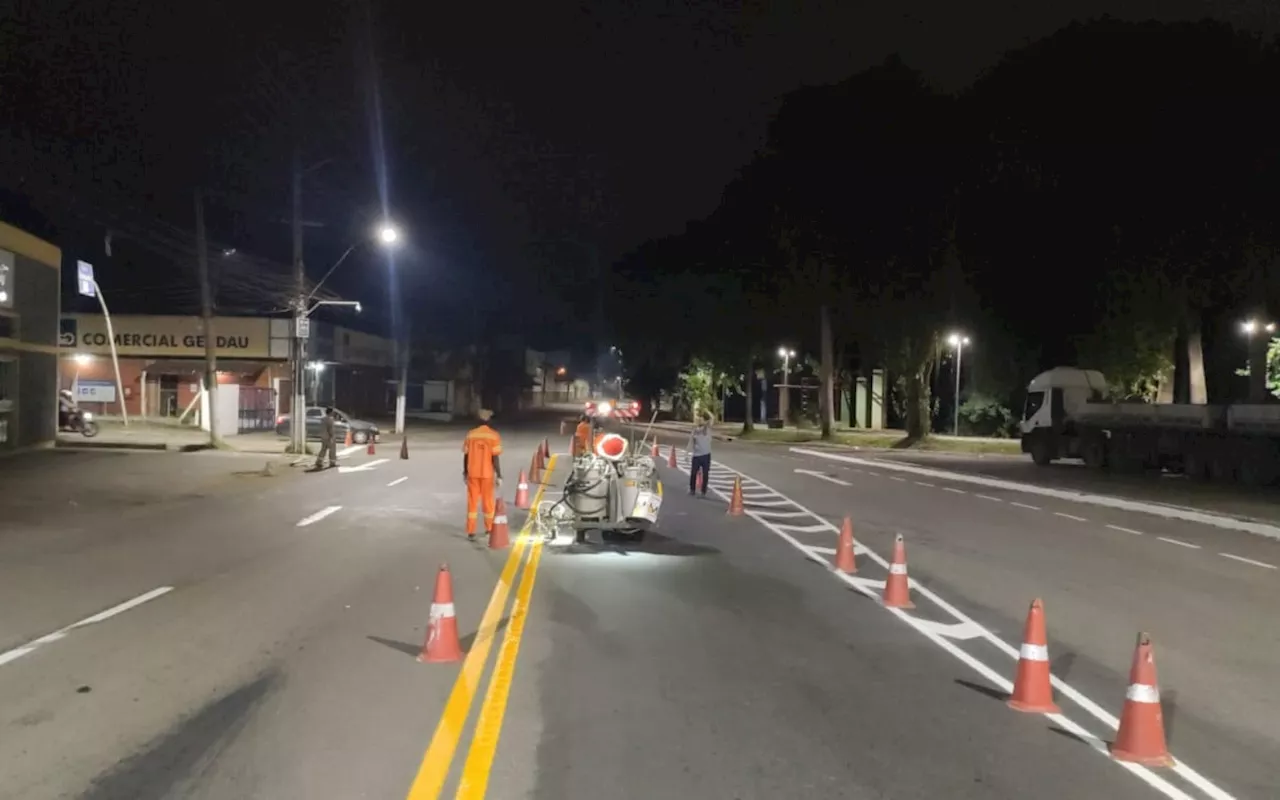 Prefeitura revitaliza sinalização da Avenida Beira-Rio, em Volta Redonda