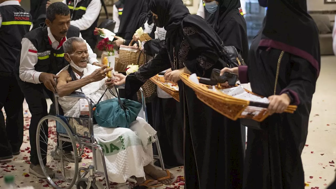 Hukum Menjalankan Rukun Umrah dengan Kursi Roda bagi Penyandang Disabilitas dan Lansia