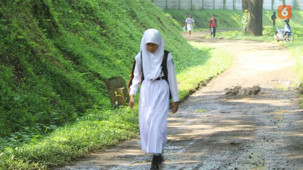 Soal Baju Adat Sebagai Seragam Sekolah, Komisi E DPRD DKI: Jangan Bebani Siswa dan Orangtua