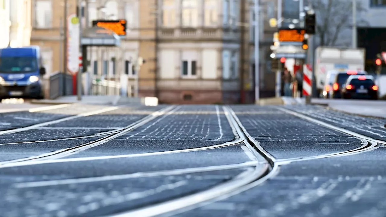 Baden-Württemberg: Verdi: ÖPNV-Streik in Karlsruhe auch noch am Samstag