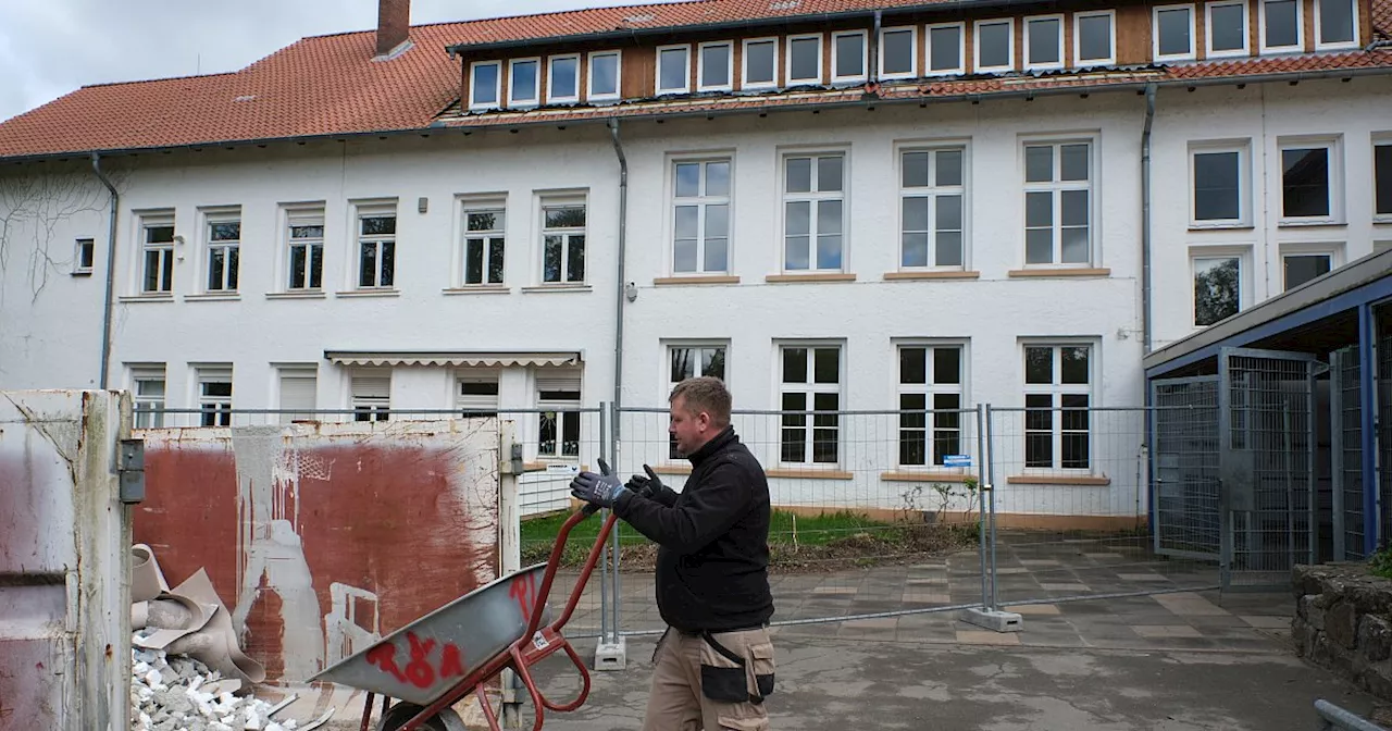 Diese alte Grundschule in Bad Oeynhausen wird abgerissen