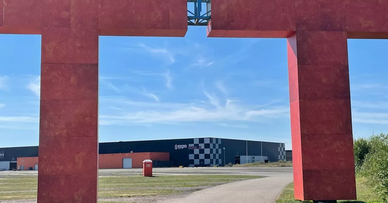 Te veel asielzoekers in Expohal Assen: 'Dagelijks een moeilijke puzzel'