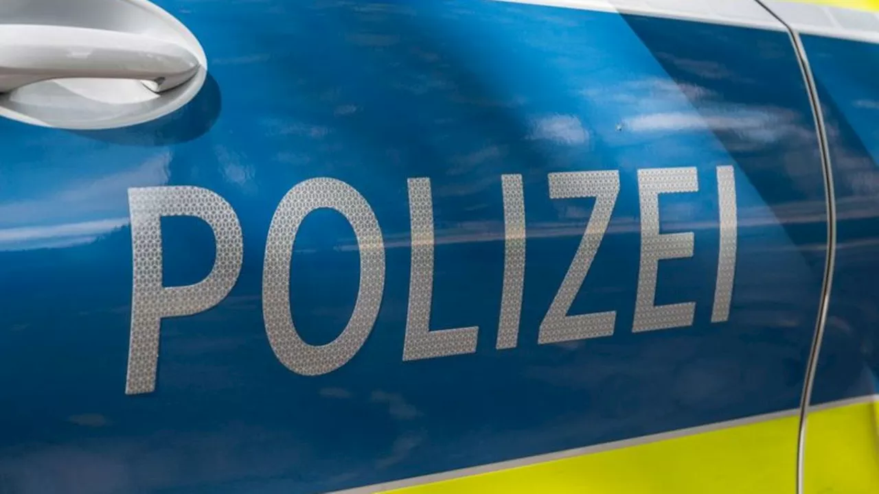 Verkehr: A2 bei Wunstorf gesperrt wegen Lkw-Unfall am Freitagmorgen