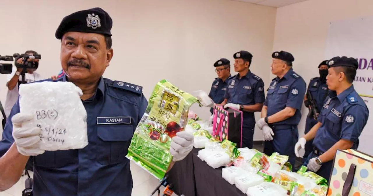 Penang Customs Dept uncovers 30kg of meth in tea bags &#039;brewing&#039; under tree in Gelugor